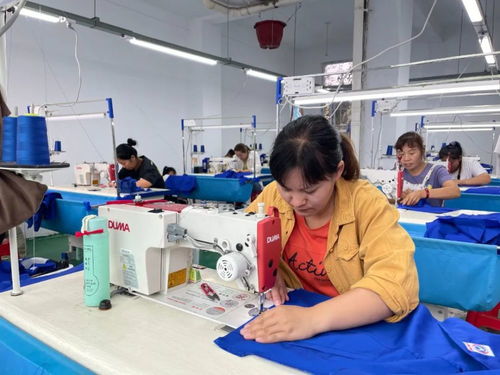 盘州大山里的服饰厂,产品已售往成都 广州